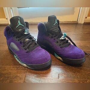 Jordan Athletic Shoes in Purple and Teal
